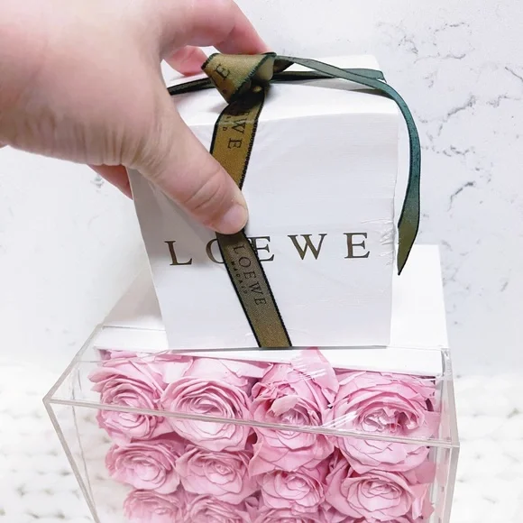 Authentic Loewe ULTRA RARE Logo New Collectible Notepad - Picture 5 of 10